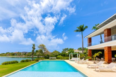 Luxury Villa Photo #3