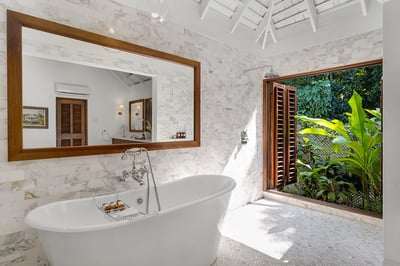 Luxury Villa Photo #21