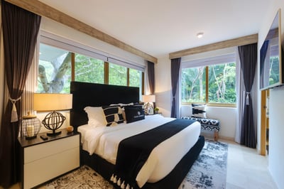 Luxury Villa Photo #29