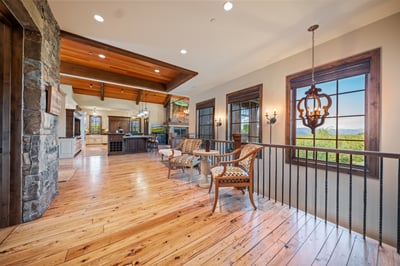 Luxury Villa Photo #26