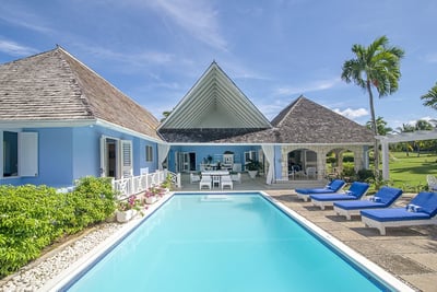 Luxury Villa Photo #2