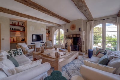 Luxury Villa Photo #19