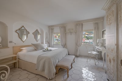 Luxury Villa Photo #45