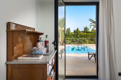 Luxury Villa Photo #33