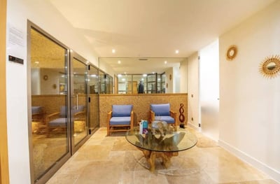 Luxury Villa Photo #28