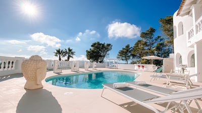 Luxury Villa Photo #4