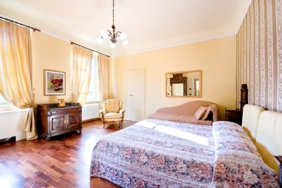 Luxury Villa Photo #32