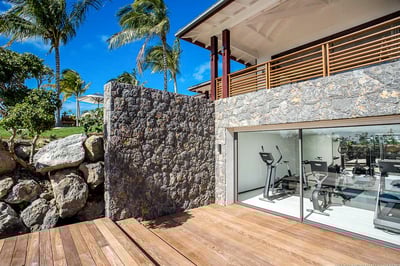 Luxury Villa Photo #17