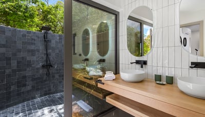 Luxury Villa Photo #18