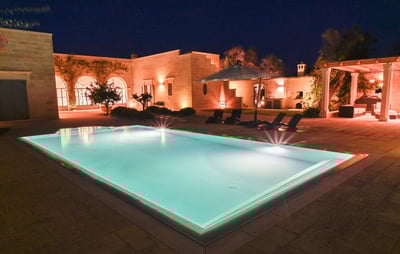 Luxury Villa Photo #3