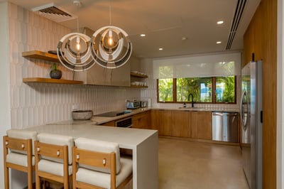 Luxury Villa Photo #12