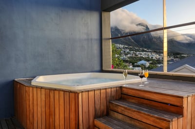 Luxury Villa Photo #35