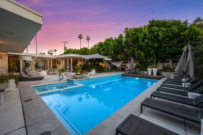 Luxury Villa Photo #3
