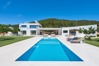 Luxury Villa Photo #2
