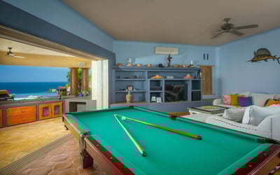 Luxury Villa Photo #19