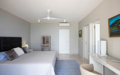 Luxury Villa Photo #21