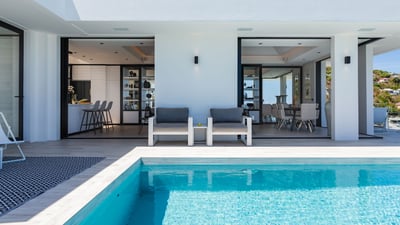 Luxury Villa Photo #14