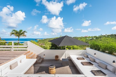 Outdoor Lounge