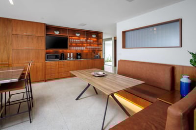 Luxury Villa Photo #25