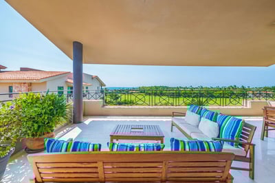 Luxury Villa Photo #2