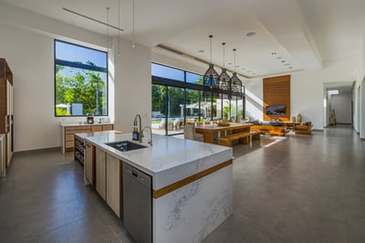 Luxury Villa Photo #22