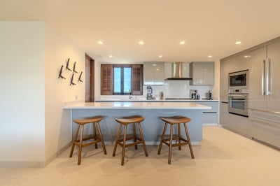 Luxury Villa Photo #14
