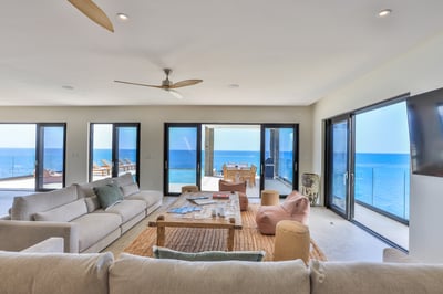 Luxury Villa Photo #19