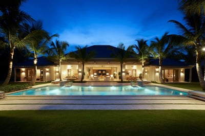 Luxury Villa Photo #3
