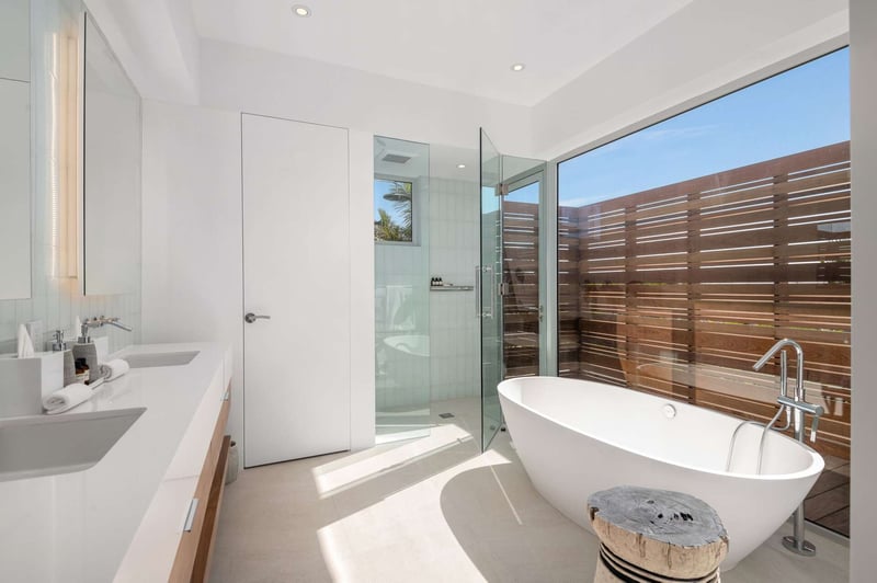 Beach Enclave Grace Bay 5 BDM Beachfront Villa