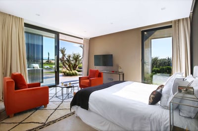 Luxury Villa Photo #16