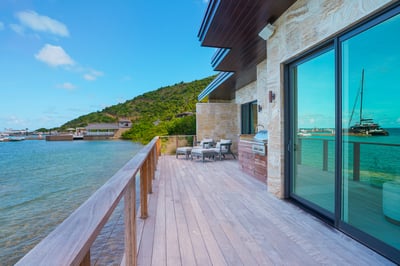 Luxury Villa Photo #6