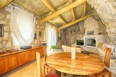 Luxury Villa Photo #13