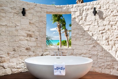 Luxury Villa Photo #23