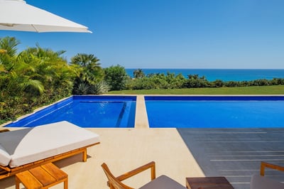 Luxury Villa Photo #9
