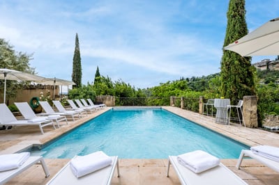 Luxury Villa Photo #4
