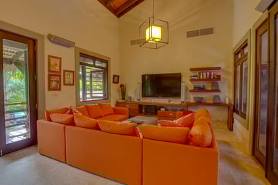 Luxury Villa Photo #17