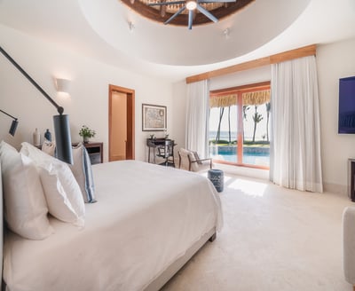 Luxury Villa Photo #24