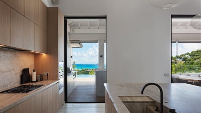 Luxury Villa Photo #31