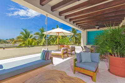 Luxury Villa Photo #2