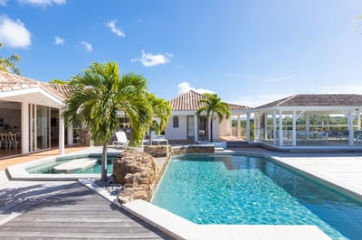 Luxury Villa Photo #5