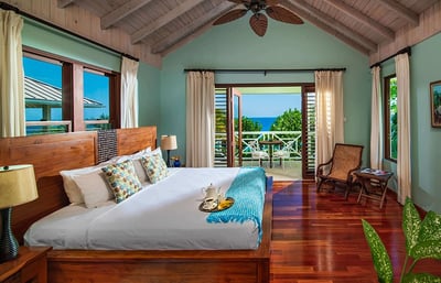 Luxury Villa Photo #18