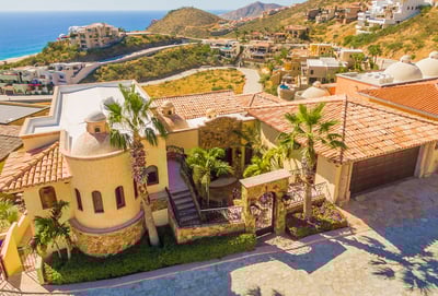 Luxury Villa Photo #47