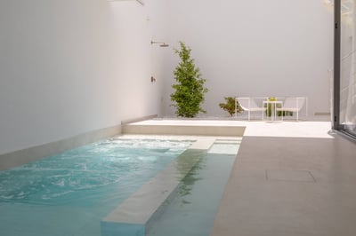 Luxury Villa Photo #15