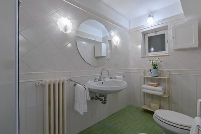 Luxury Villa Photo #28