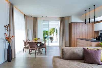 Luxury Villa Photo #34