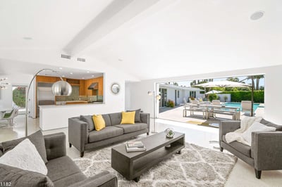 Luxury Villa Photo #14