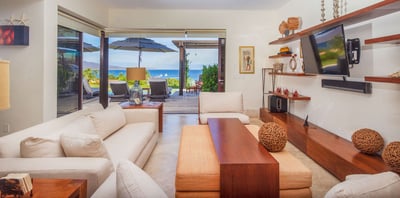 Luxury Villa Photo #18