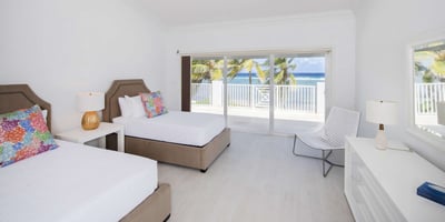 Luxury Villa Photo #25