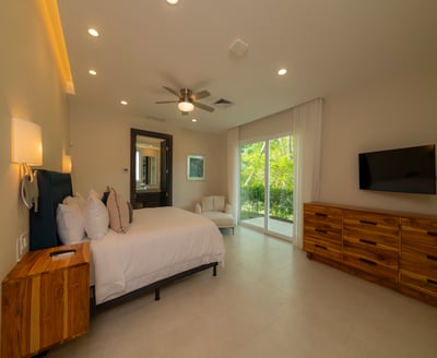 Luxury Villa Photo #34