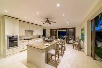Luxury Villa Photo #12
